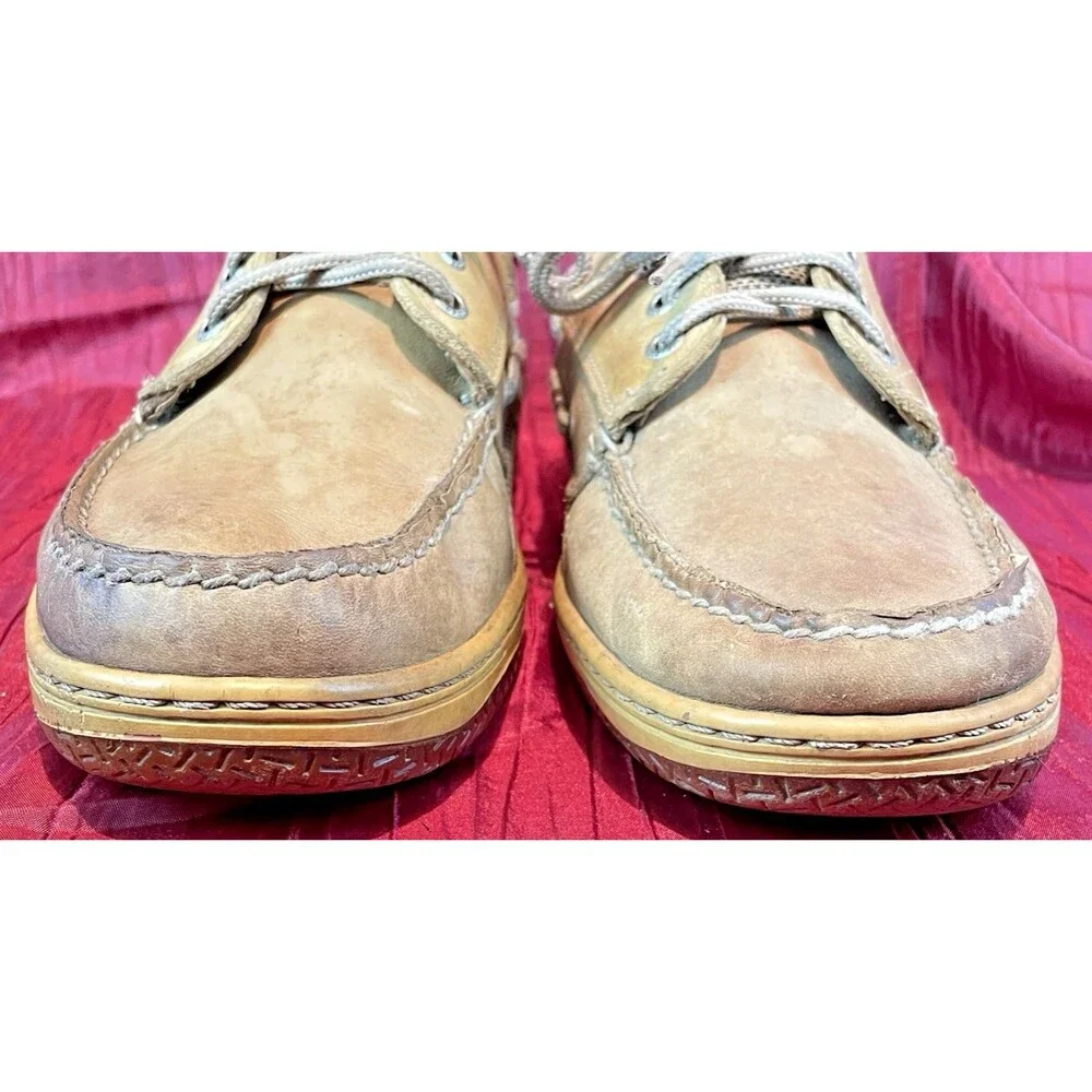 Sperry mens top